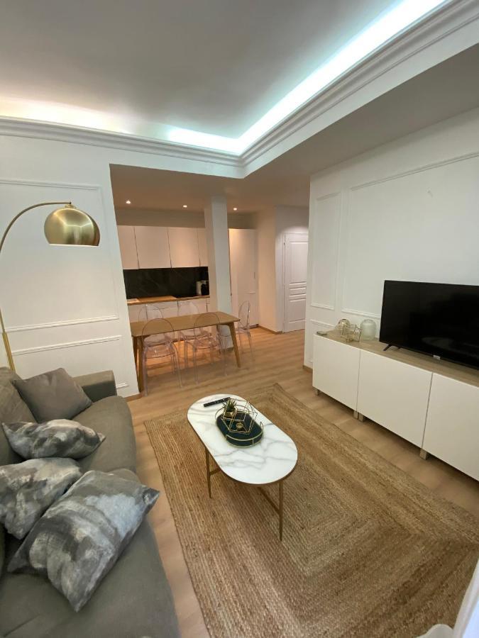 Lovely Spacious Large Patio Heart Of Monaco โบโซเลย ภายนอก รูปภาพ